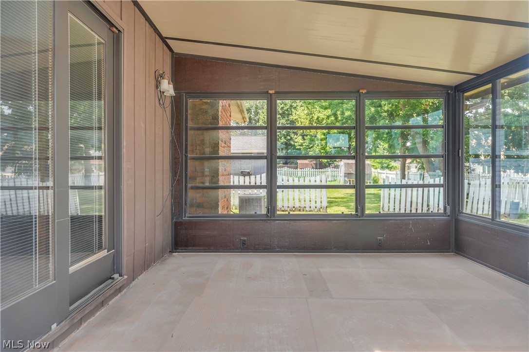13574 Delaware Drive Middleburg Heights OH 44130