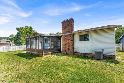 13574 Delaware Drive Middleburg Heights OH 44130