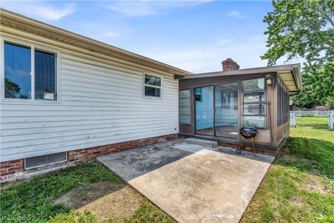 13574 Delaware Drive Middleburg Heights OH 44130