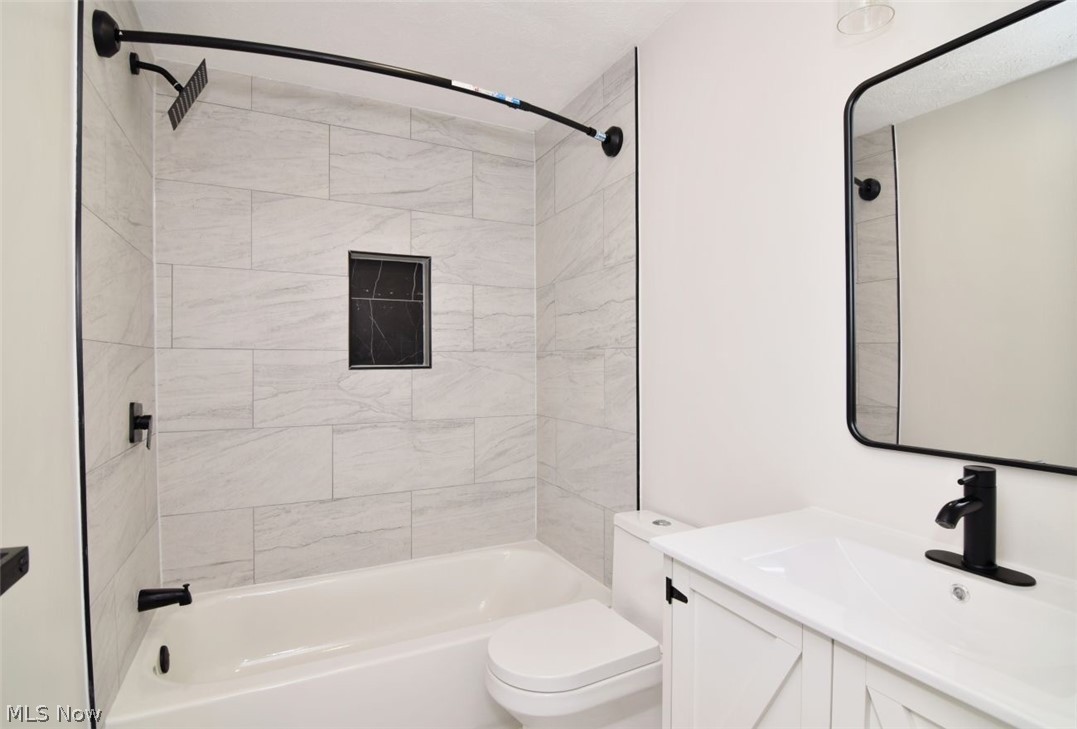 6088 Williamsburg Drive Highland Heights OH 44143