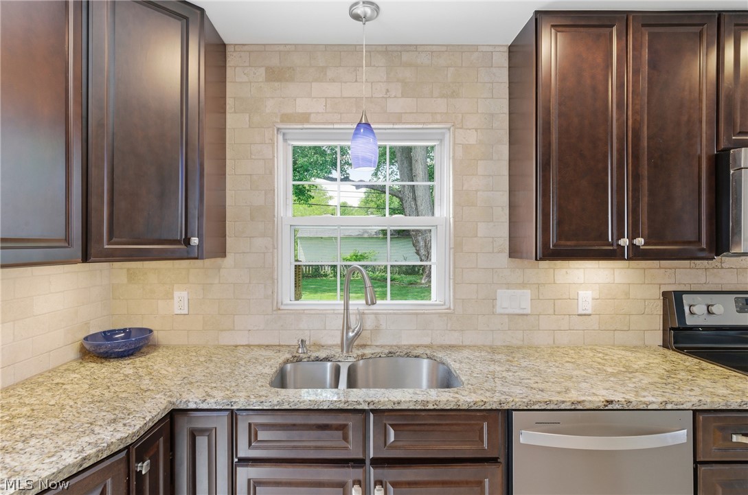 430 Canterbury Road Bay Village OH 44140