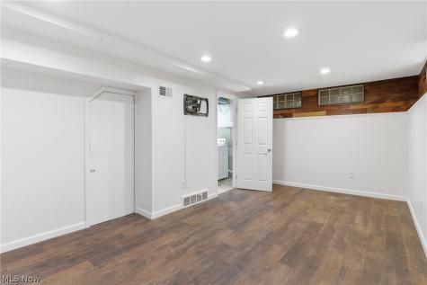 430 Canterbury Road Bay Village OH 44140