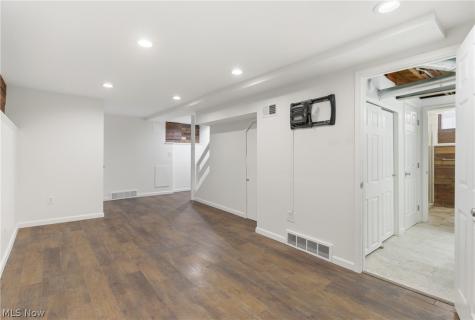 430 Canterbury Road Bay Village OH 44140