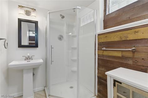 430 Canterbury Road Bay Village OH 44140