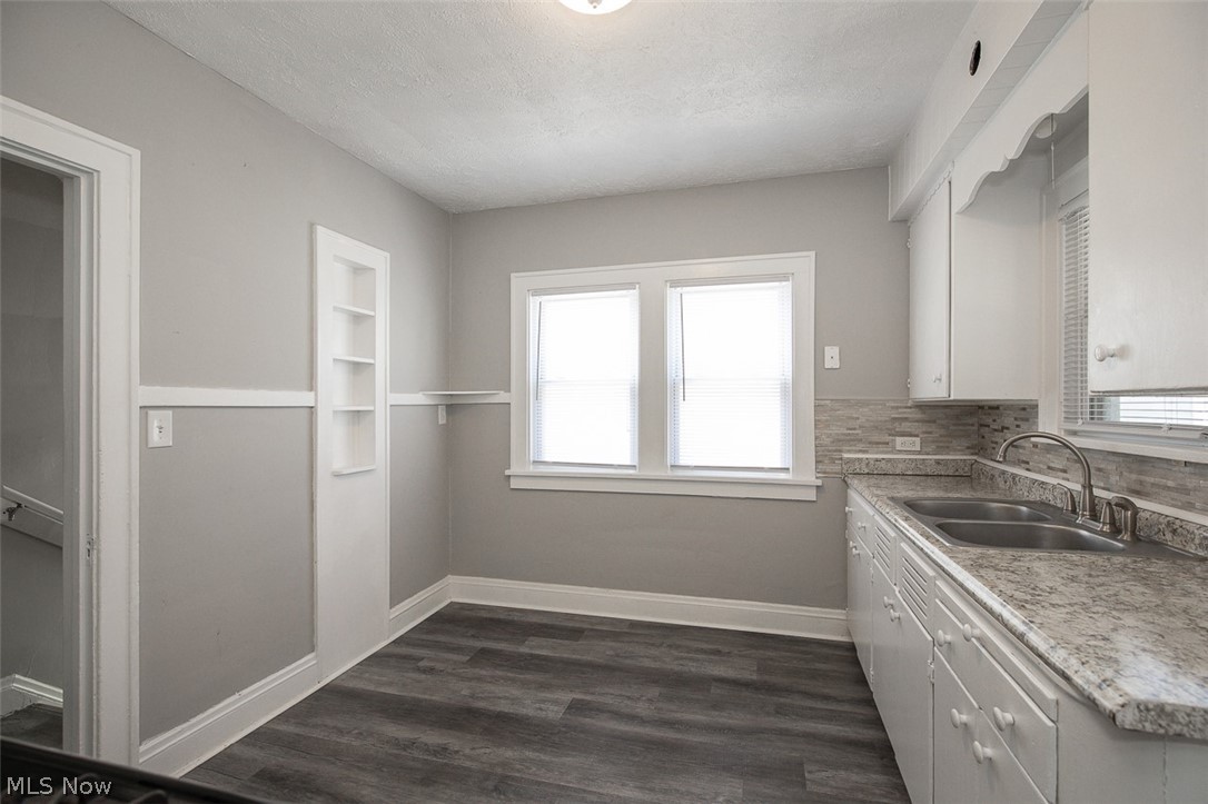 10203 Greenview Avenue Garfield Heights OH 44125