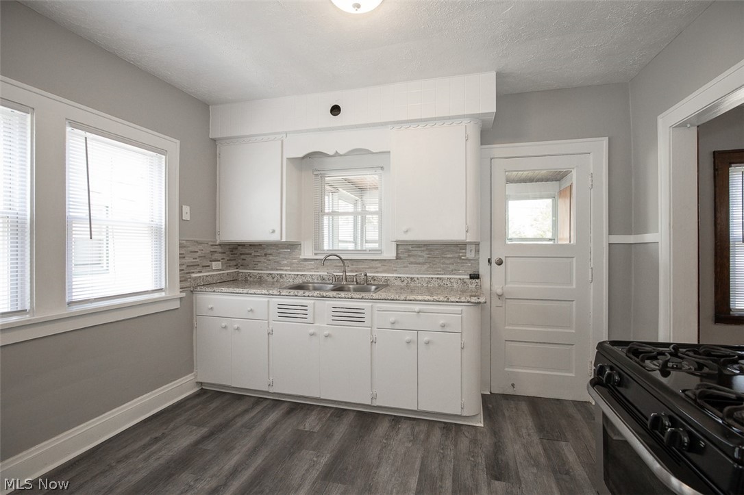 10203 Greenview Avenue Garfield Heights OH 44125