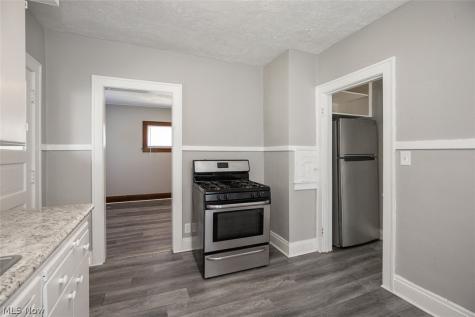 10203 Greenview Avenue Garfield Heights OH 44125