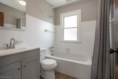 10203 Greenview Avenue Garfield Heights OH 44125