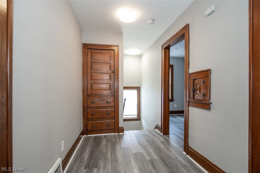 10203 Greenview Avenue Garfield Heights OH 44125