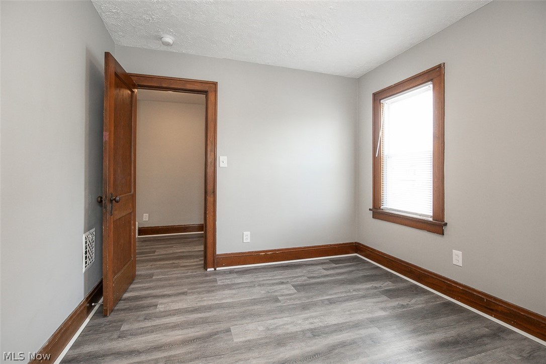 10203 Greenview Avenue Garfield Heights OH 44125