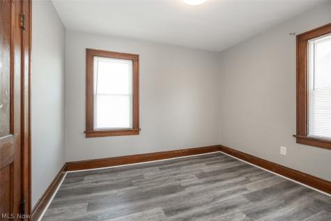 10203 Greenview Avenue Garfield Heights OH 44125