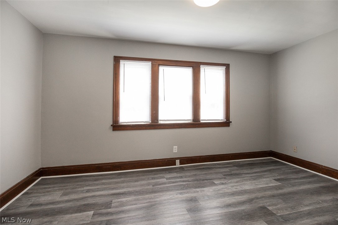 10203 Greenview Avenue Garfield Heights OH 44125