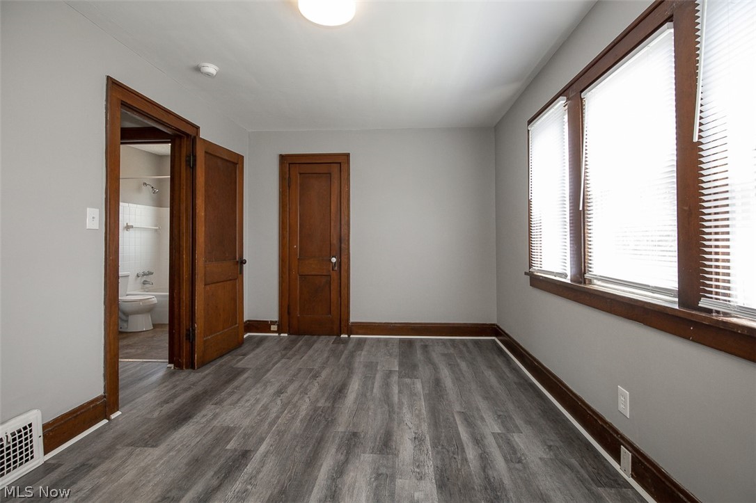10203 Greenview Avenue Garfield Heights OH 44125