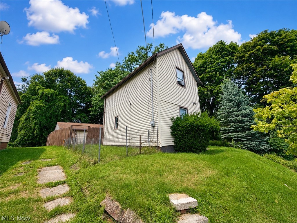 238 Nieman Street Akron OH 44305