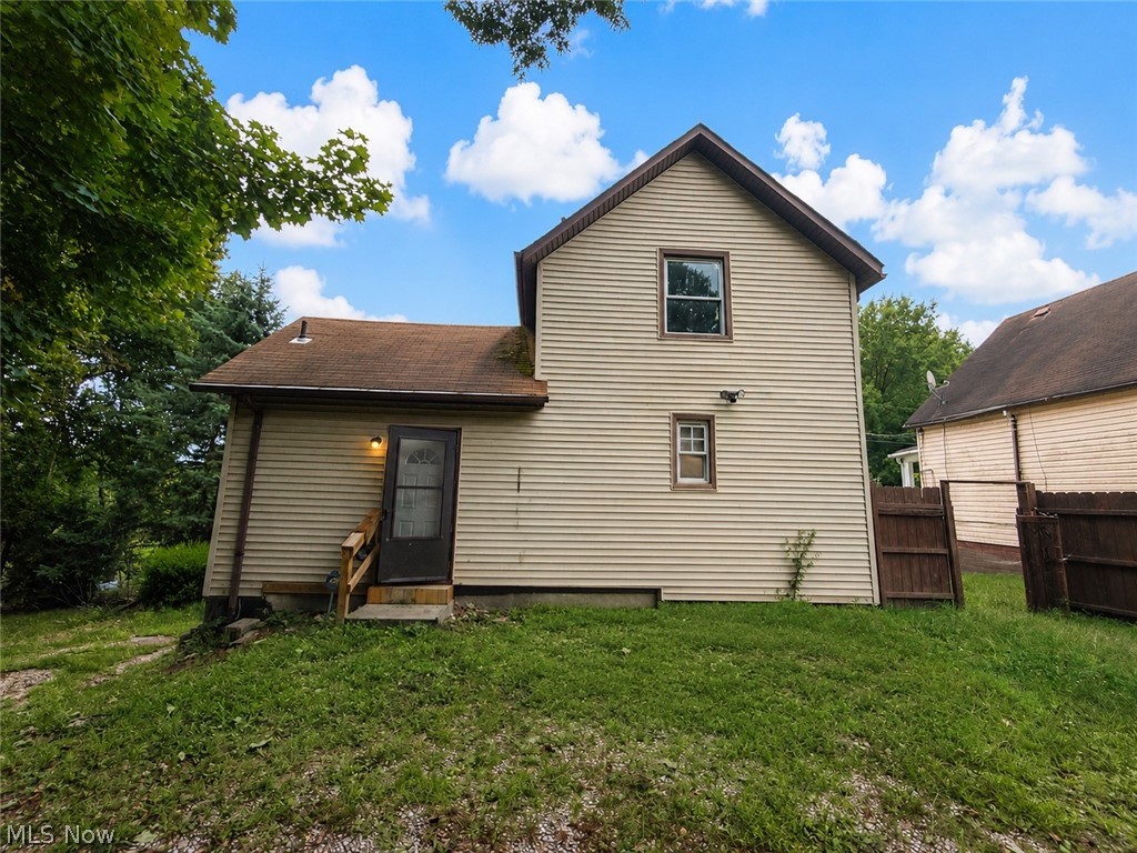 238 Nieman Street Akron OH 44305