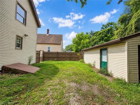 238 Nieman Street Akron OH 44305
