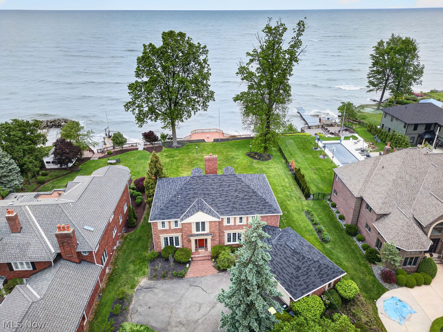 32926 Lake Road Avon Lake OH 44012