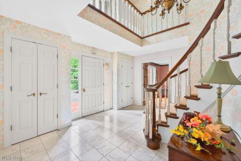 32926 Lake Road Avon Lake OH 44012