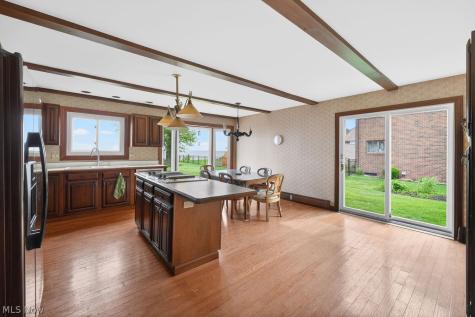 32926 Lake Road Avon Lake OH 44012