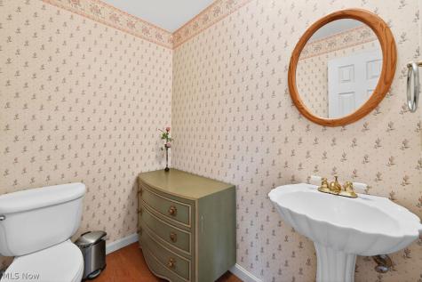 32926 Lake Road Avon Lake OH 44012