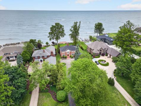 32926 Lake Road Avon Lake OH 44012