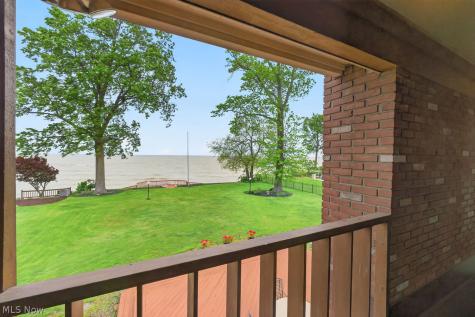 32926 Lake Road Avon Lake OH 44012