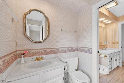 32926 Lake Road Avon Lake OH 44012