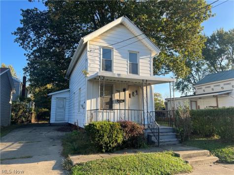 1427 4th Street NE Canton OH 44704