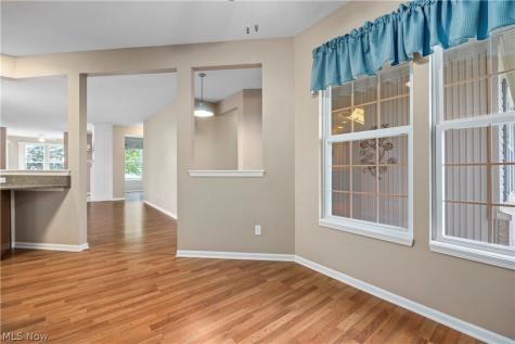 9428 Drury Way North Ridgeville OH 44039