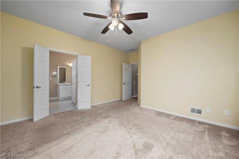 9428 Drury Way North Ridgeville OH 44039