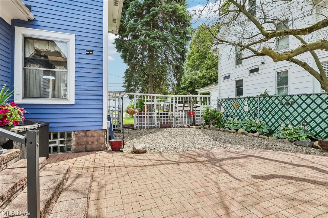 402 Bank Street Painesville OH 44077