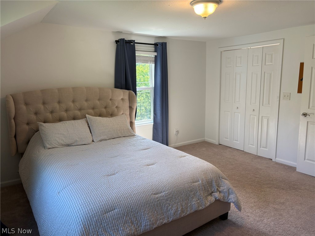 9120 Howland Springs Road SE Warren OH 44484