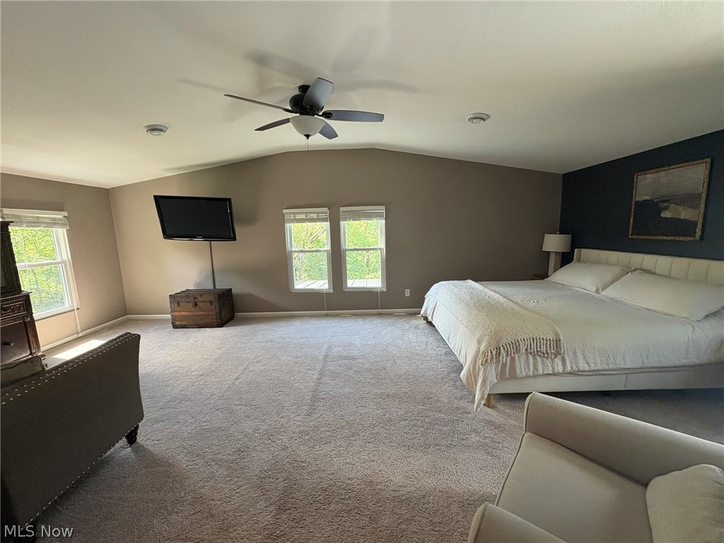 9120 Howland Springs Road SE Warren OH 44484