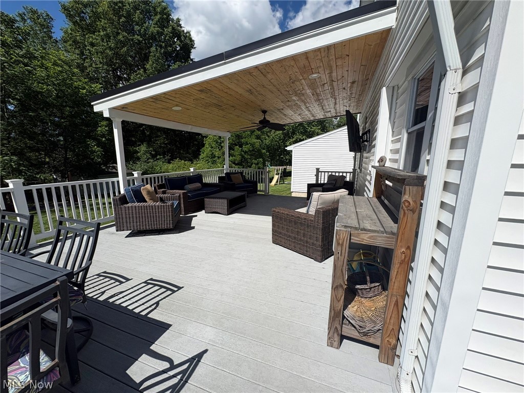 9120 Howland Springs Road SE Warren OH 44484