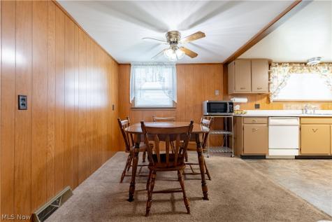 1860 N Freshley Avenue Alliance OH 44601