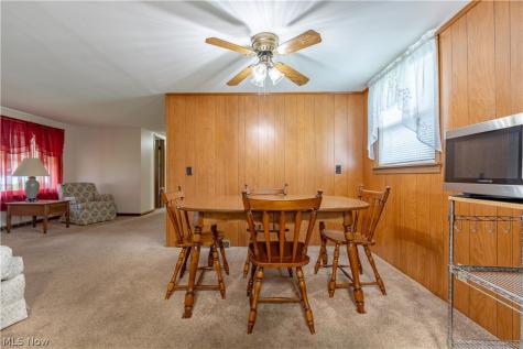 1860 N Freshley Avenue Alliance OH 44601
