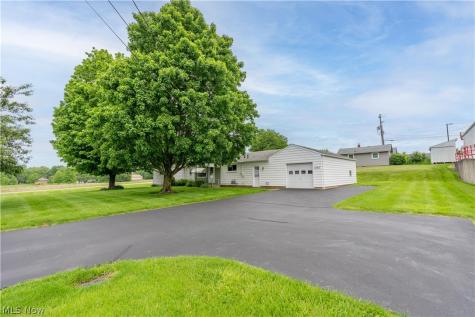 1860 N Freshley Avenue Alliance OH 44601