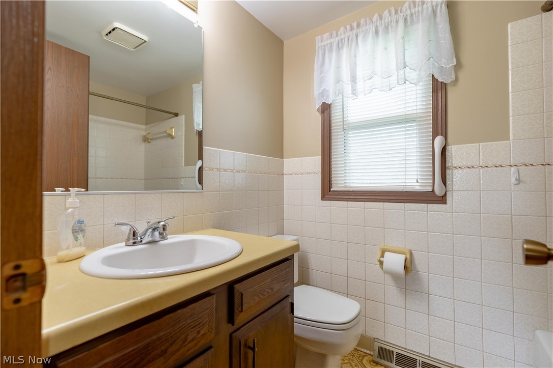 1860 N Freshley Avenue Alliance OH 44601