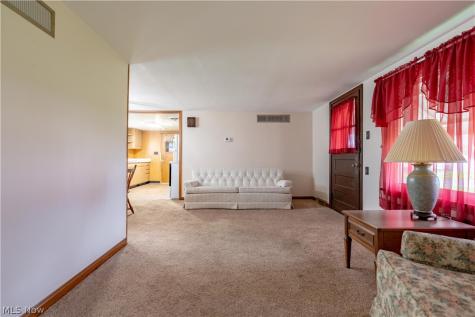 1860 N Freshley Avenue Alliance OH 44601