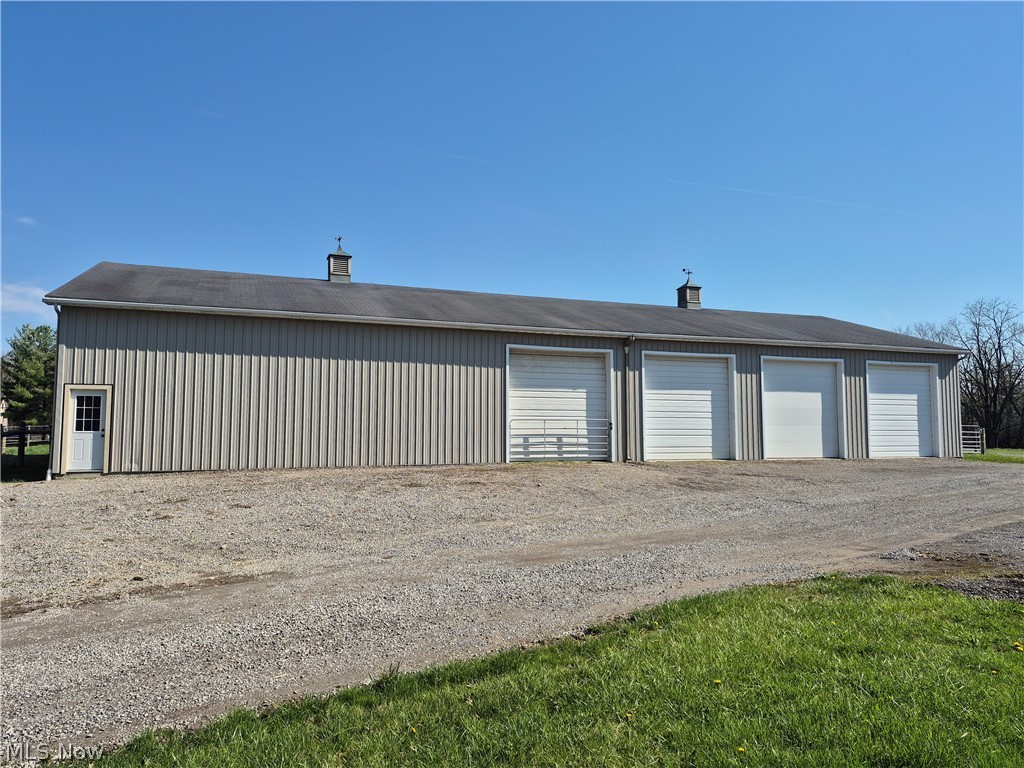357 State Road NW Warren OH 44483
