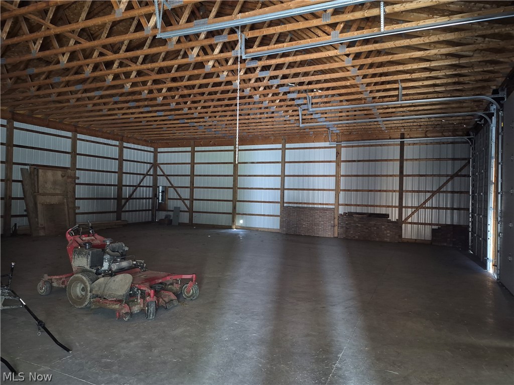 357 State Road NW Warren OH 44483