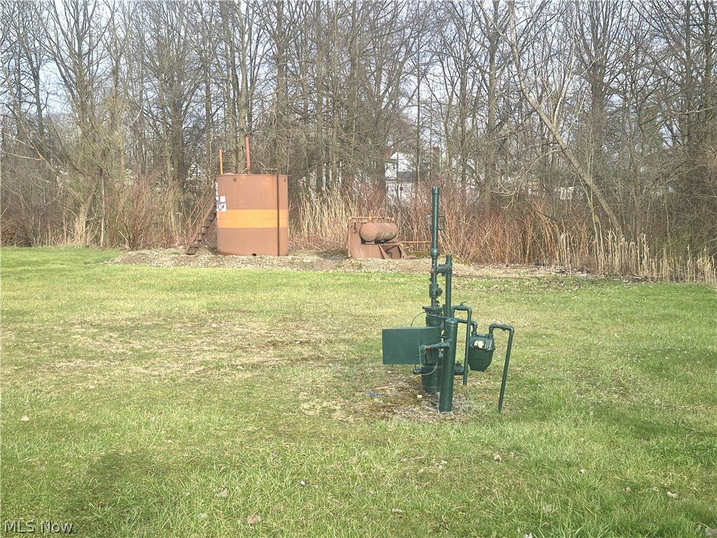 357 State Road NW Warren OH 44483