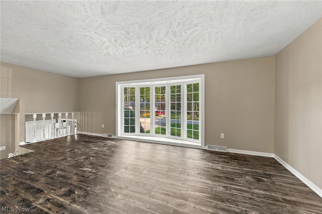 6004 Collins Road Mentor OH 44060