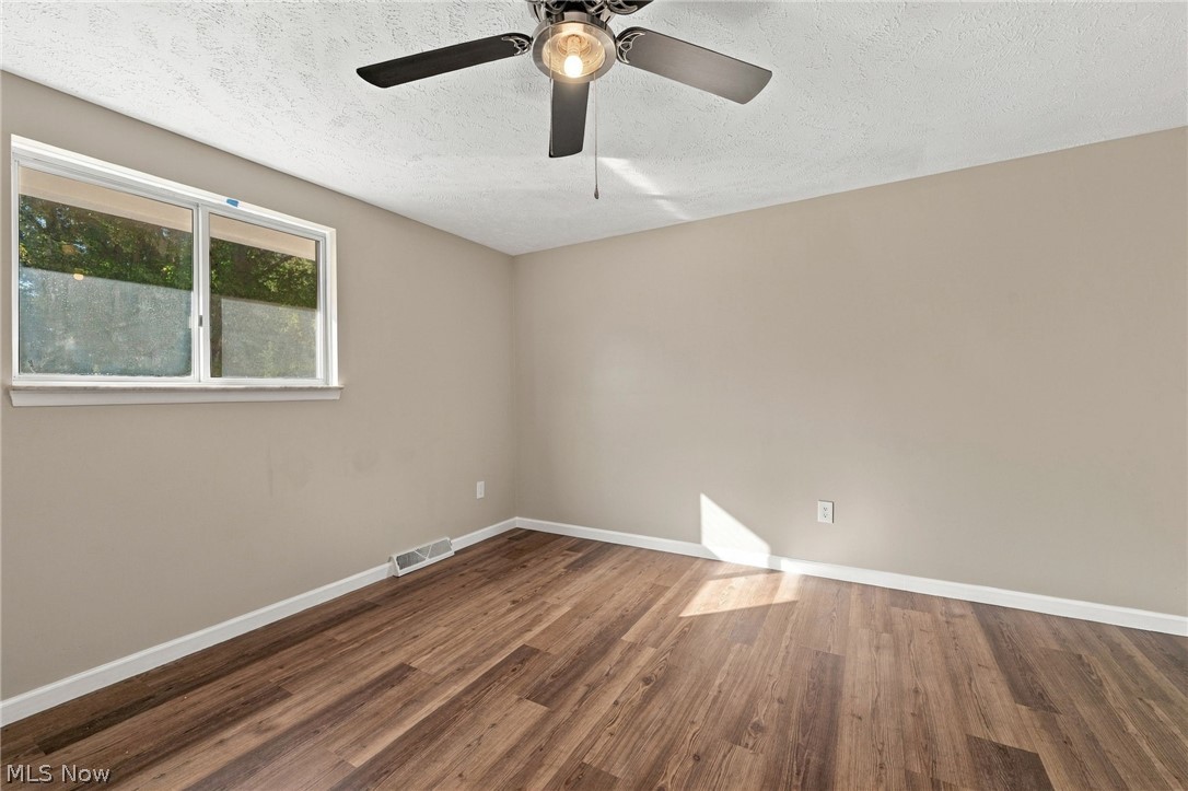 6004 Collins Road Mentor OH 44060