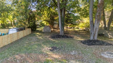 6004 Collins Road Mentor OH 44060