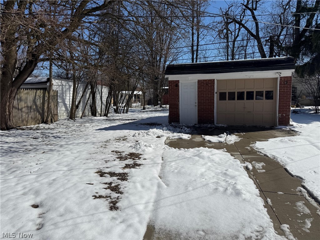 5713 South Boulevard Maple Heights OH 44137