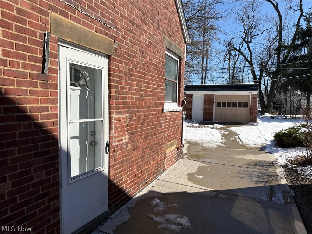 5713 South Boulevard Maple Heights OH 44137