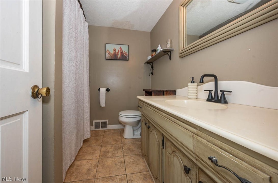 523 Russell Avenue Poland OH 44514