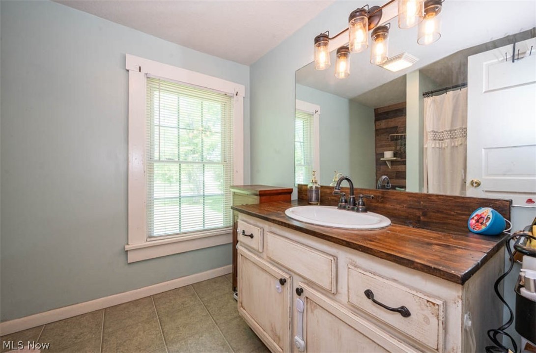 523 Russell Avenue Poland OH 44514