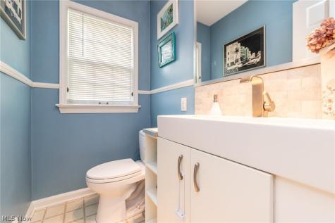23425 Duffield Road Shaker Heights OH 44122
